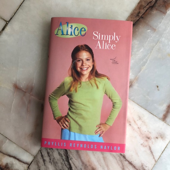 Book Bundle - Picture 4 of 6